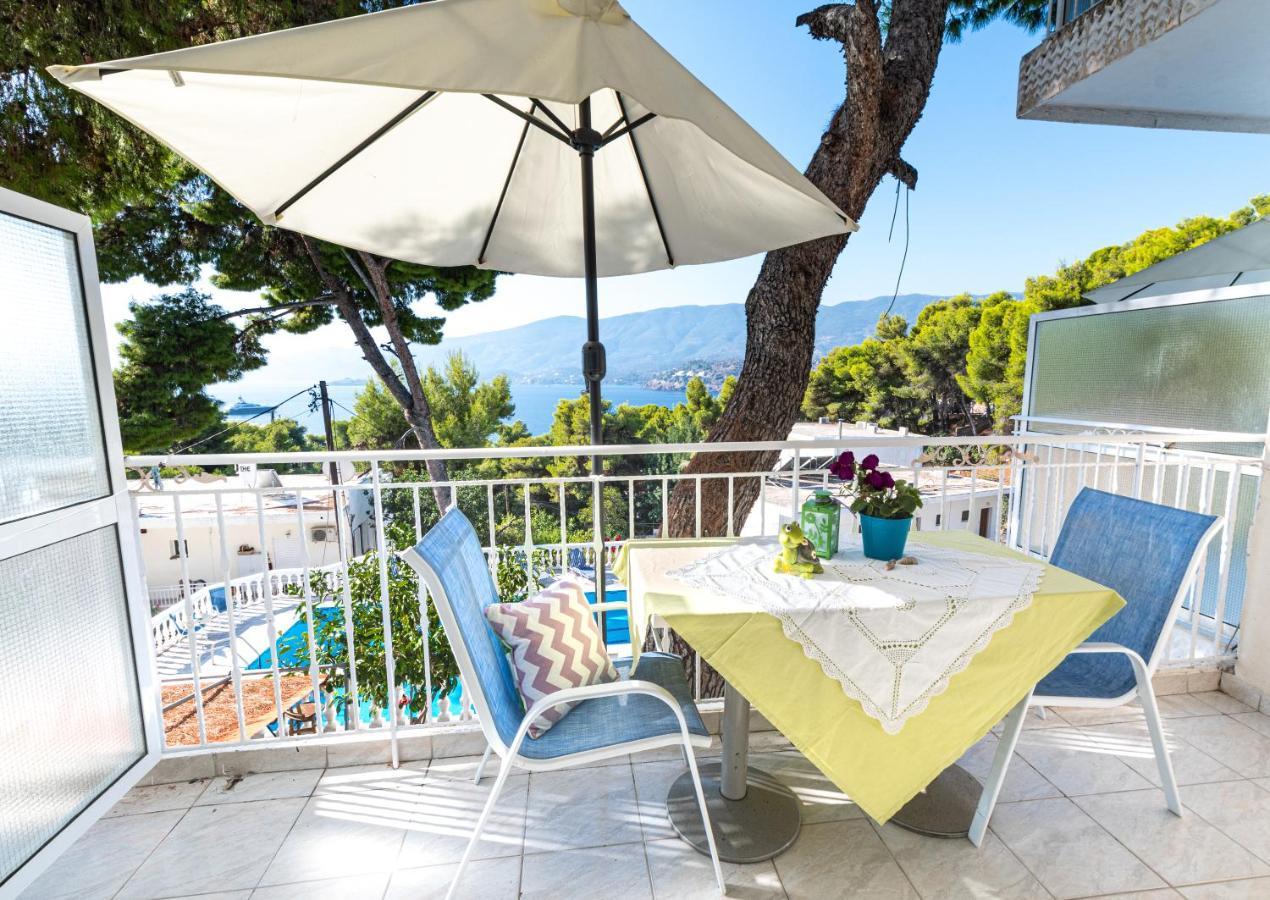 Lions Apartments Poros Town Eksteriør bilde