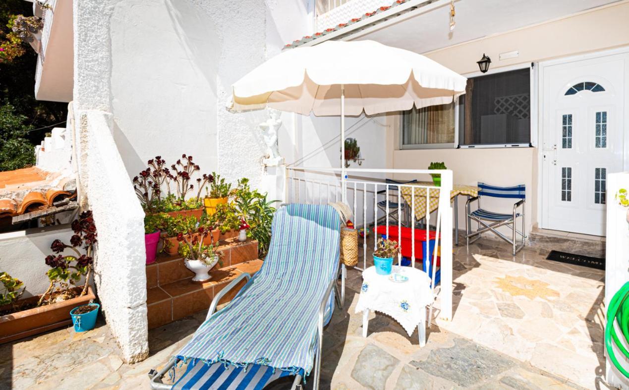 Lions Apartments Poros Town Eksteriør bilde